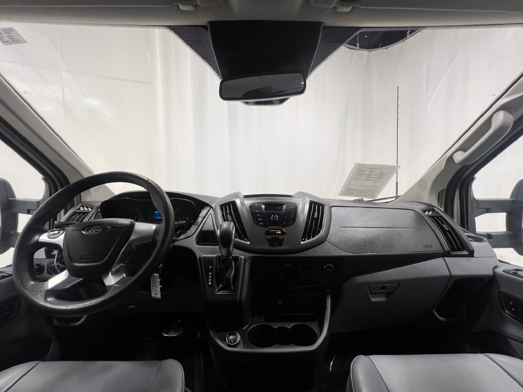 Used 2019 Ford Transit 150 148 Low Roof w/ Exterior Upgrade Package RWD image 19