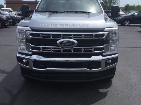 Used 2024 Ford F250 XLT AWD/4WD image 9