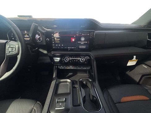 Used 2026 GMC Sierra 2500 AT4 w/ AT4 Premium Plus Package AWD/4WD image 13