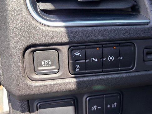 Used 2023 Chevrolet Tahoe LT RWD image 21