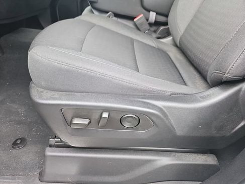 Used 2023 Chevrolet Silverado 1500 LT AWD/4WD image 12