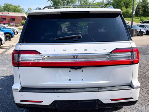 Used 2018 Lincoln Navigator Select w/ Technology Package image 8