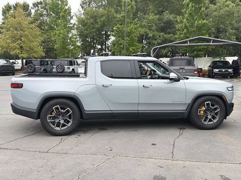 Used 2022 Rivian R1T Adventure AWD/4WD image 14