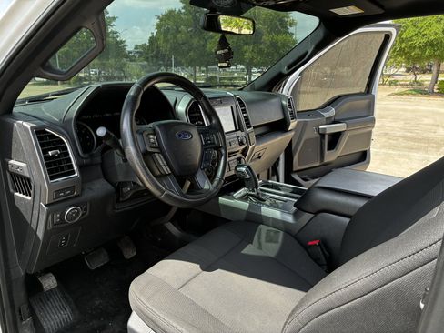 Used 2016 Ford F150 XLT w/ Equipment Group 302A Luxury AWD/4WD image 16