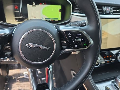 Used 2026 Jaguar F-PACE R-Dynamic S AWD/4WD image 19