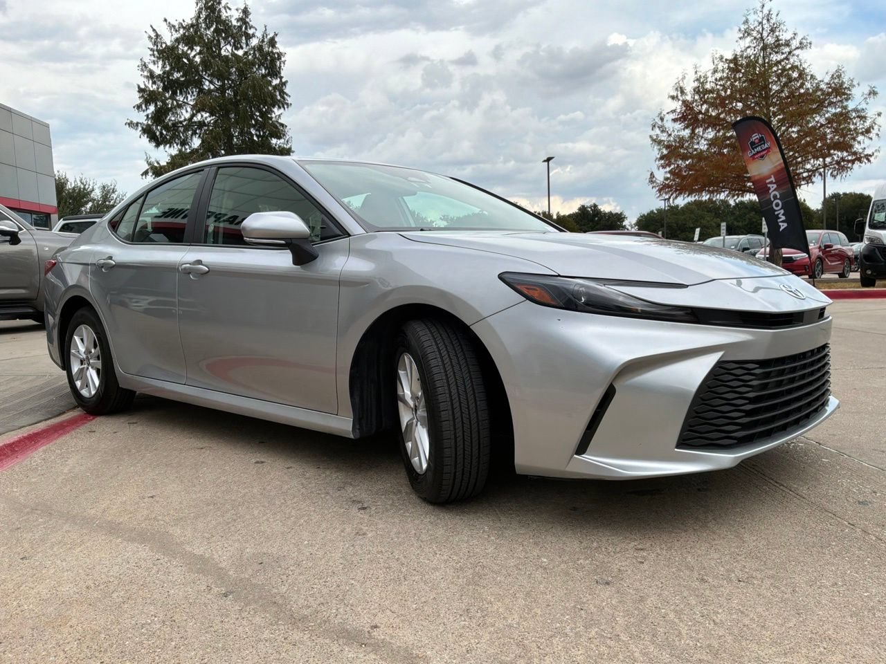 Used 2026 Toyota Camry LE FWD image 4