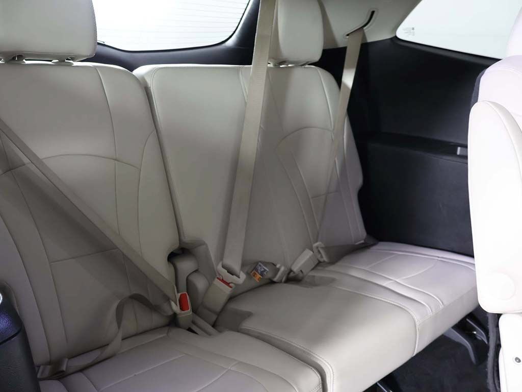 Used 2023 Buick Enclave Essence w/ Experience Buick Package AWD/4WD image 38