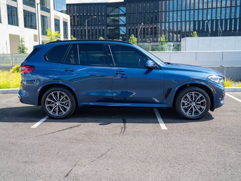 Used 2023 BMW X5 xDrive40i w/ M Sport Package AWD/4WD image 8
