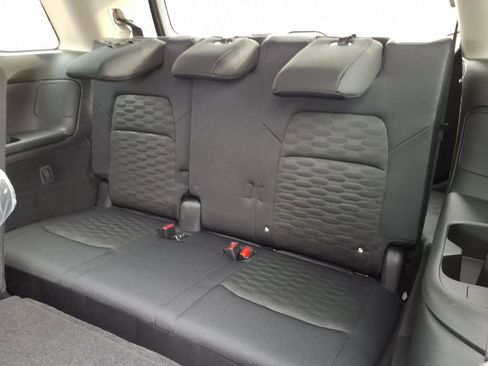 New 2026 Nissan Pathfinder SV image 30