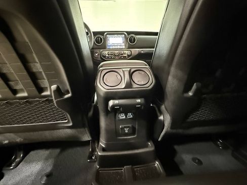 Used 2023 Jeep Wrangler Unlimited Rubicon 4xe w/ Steel Bumper Group AWD/4WD image 36