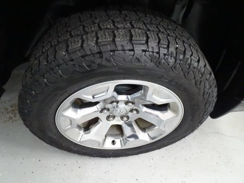 Used 2019 RAM 1500 Big Horn AWD/4WD image 28