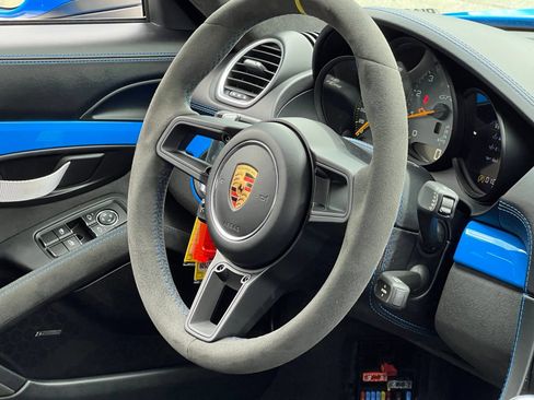 Certified 2023 Porsche 718 Cayman GT4 RWD image 34