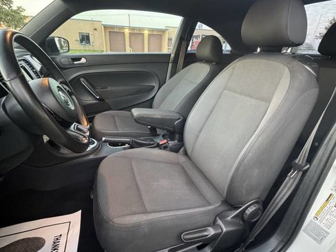 Used 2016 Volkswagen Beetle 1.8T S image 10