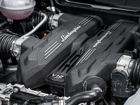 Used 2024 Lamborghini Revuelto AWD/4WD image 53