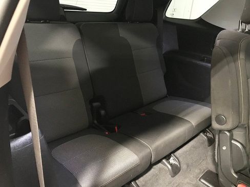 Used 2018 Chevrolet Traverse LT w/ LPO, Floor Liner Package AWD/4WD image 20