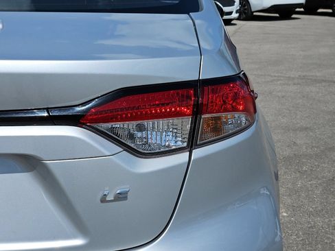 Certified 2025 Toyota Corolla LE FWD image 22