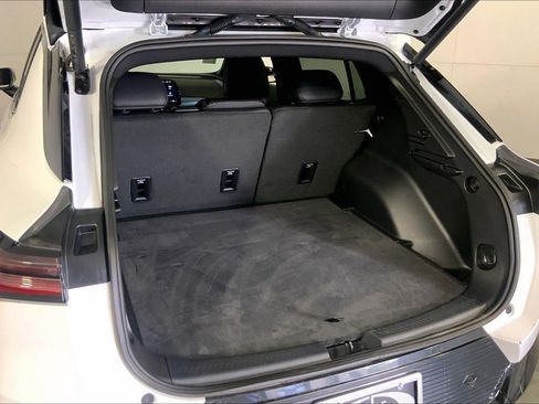 Used 2025 Chevrolet Equinox EV LT FWD image 4