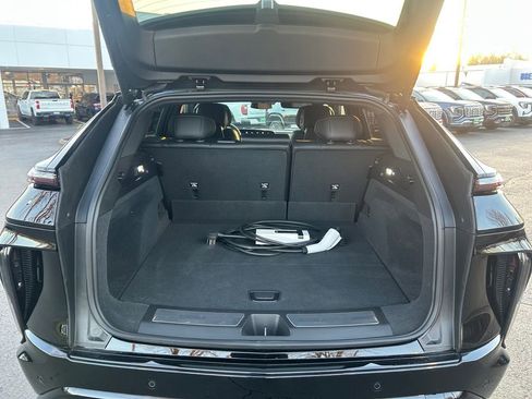 Used 2025 Cadillac Lyriq Sport image 24