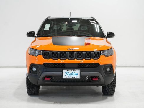 New 2026 Jeep Compass Trailhawk image 3