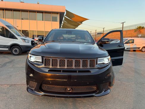 Used 2018 Jeep Grand Cherokee Trackhawk image 2