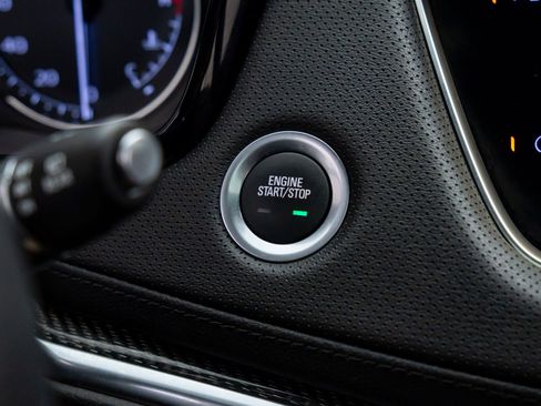 Certified 2022 Cadillac XT5 Sportv w/ LPO, Floor Liner Package image 26