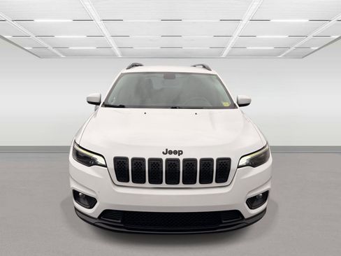 Used 2019 Jeep Cherokee Latitude Plus FWD image 8