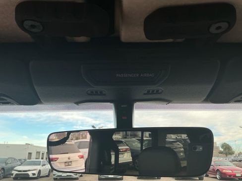 Used 2018 Jeep Wrangler Unlimited Rubicon image 25