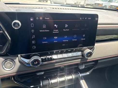 New 2025 Chevrolet Colorado Z71 w/ Midnight Edition image 29