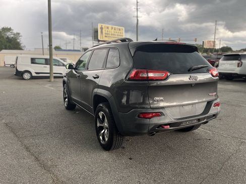 Used 2014 Jeep Cherokee Trailhawk w/ Comfort/Convenience Group AWD/4WD image 8