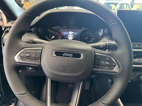 New 2026 Jeep Compass Limited image 19