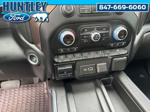 Used 2022 Chevrolet Silverado 2500 High Country image 21