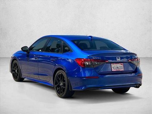 Used 2023 Honda Civic Sport image 8