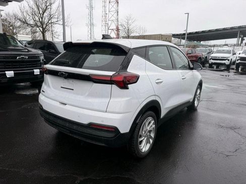 New 2027 Chevrolet Bolt LT w/ Comfort Package FWD image 18