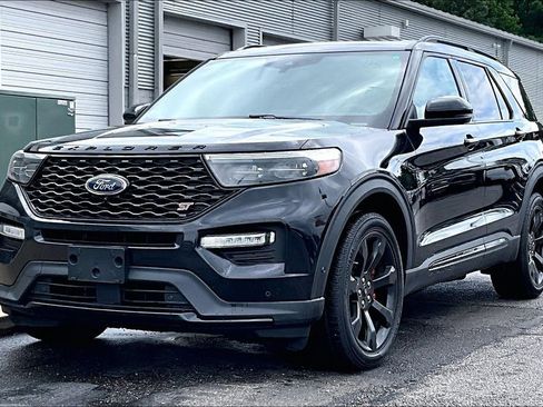 Used 2021 Ford Explorer ST w/ Equipment Group 401A AWD/4WD image 2