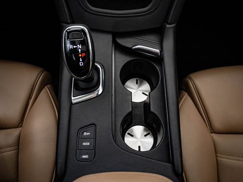 Used 2018 Cadillac XT5 Platinum w/ Driver Assist Package image 39