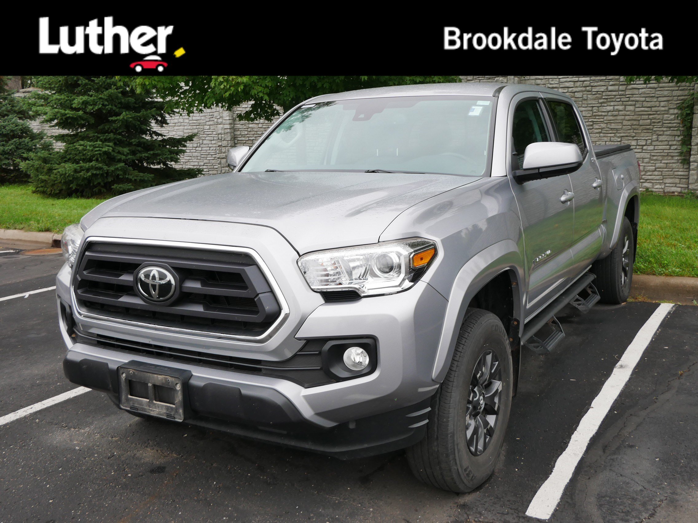 Used 2021 Toyota Tacoma SR5 AWD/4WD image 1