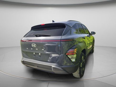 Used 2024 Hyundai Kona SEL FWD image 7