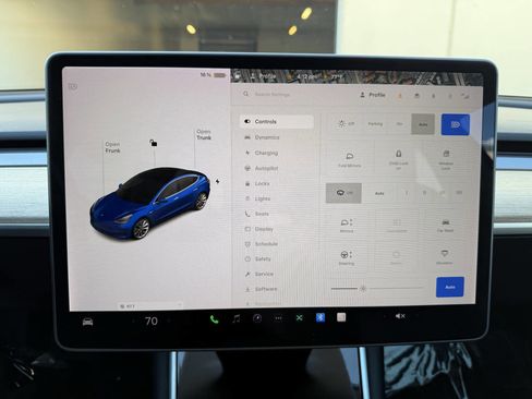 Used 2018 Tesla Model 3 Long Range image 12