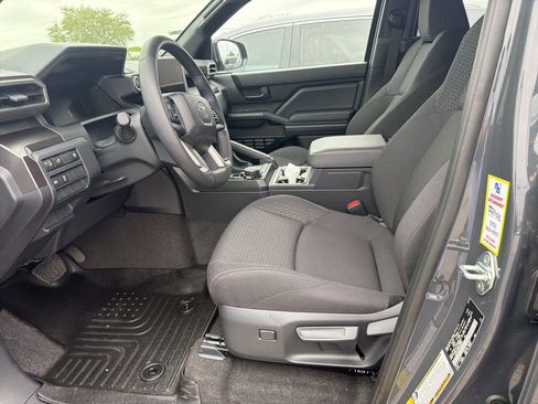 Used 2025 Toyota 4Runner SR5 image 11