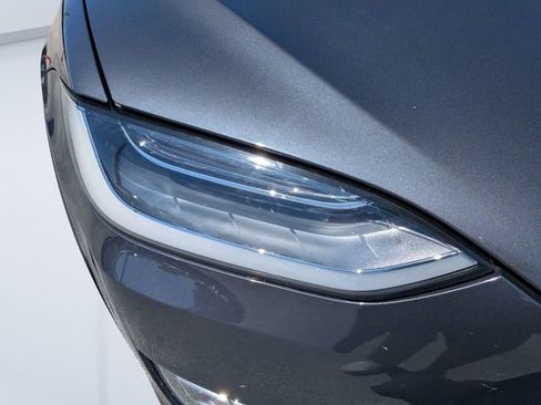 Used 2018 Tesla Model X 75D AWD/4WD image 9