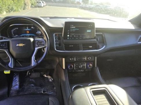 Used 2022 Chevrolet Tahoe LT w/ Luxury Package RWD image 6