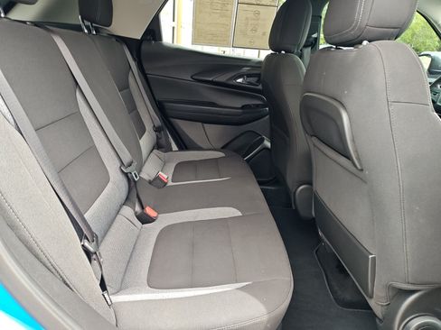 Used 2025 Chevrolet TrailBlazer LS w/ LS Convenience Package FWD image 28