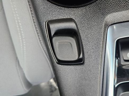 Used 2023 Chevrolet Camaro LT image 25