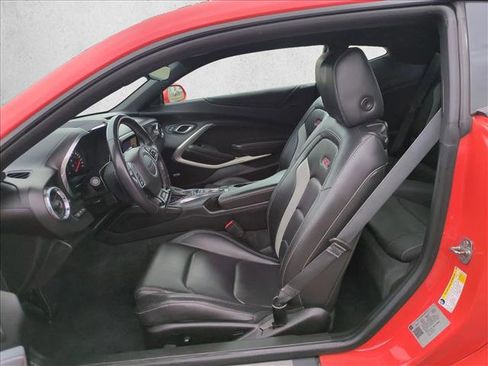 Used 2019 Chevrolet Camaro SS image 21