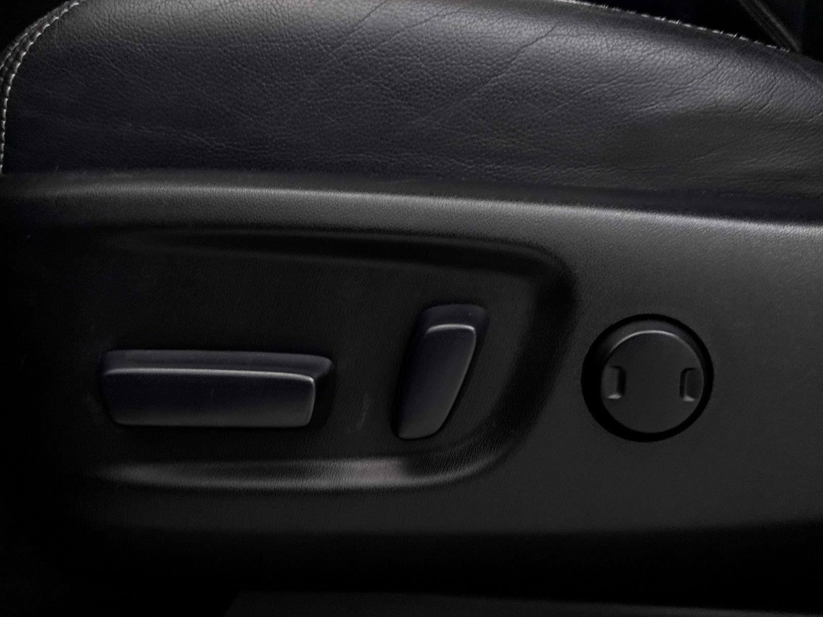 Used 2017 Toyota Sienna SE Premium FWD image 20