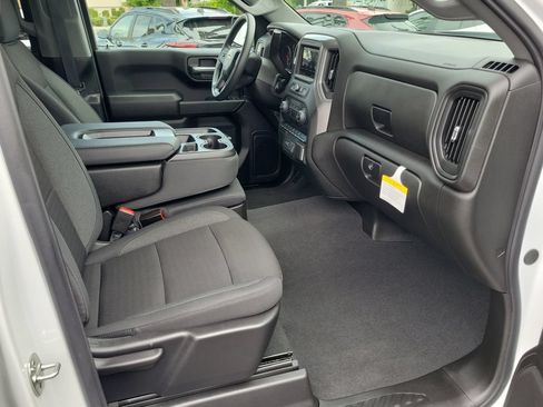 Used 2026 Chevrolet Silverado 1500 Custom RWD image 16