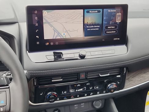 Used 2026 Nissan Rogue Platinum w/ Platinum Premium Package image 15