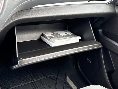 Used 2019 Chevrolet Traverse LT w/ LT Premium Package image 30