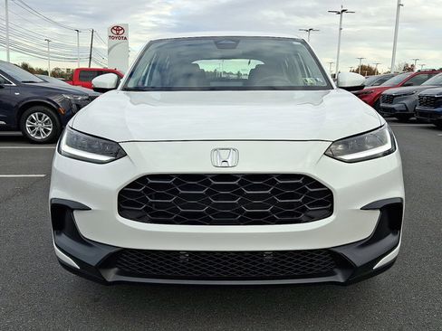 Certified 2023 Honda HR-V LX image 2