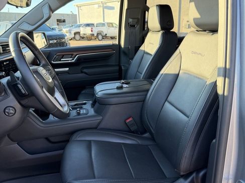 Used 2023 GMC Sierra 1500 Denali w/ Denali Reserve Package image 9